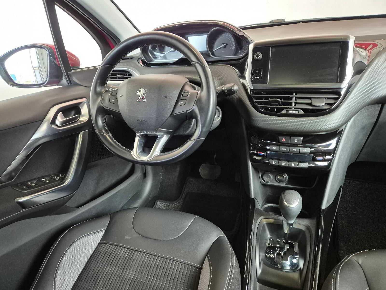 Peugeot 2008 Allure, inkl. 1 Jahr Garantie