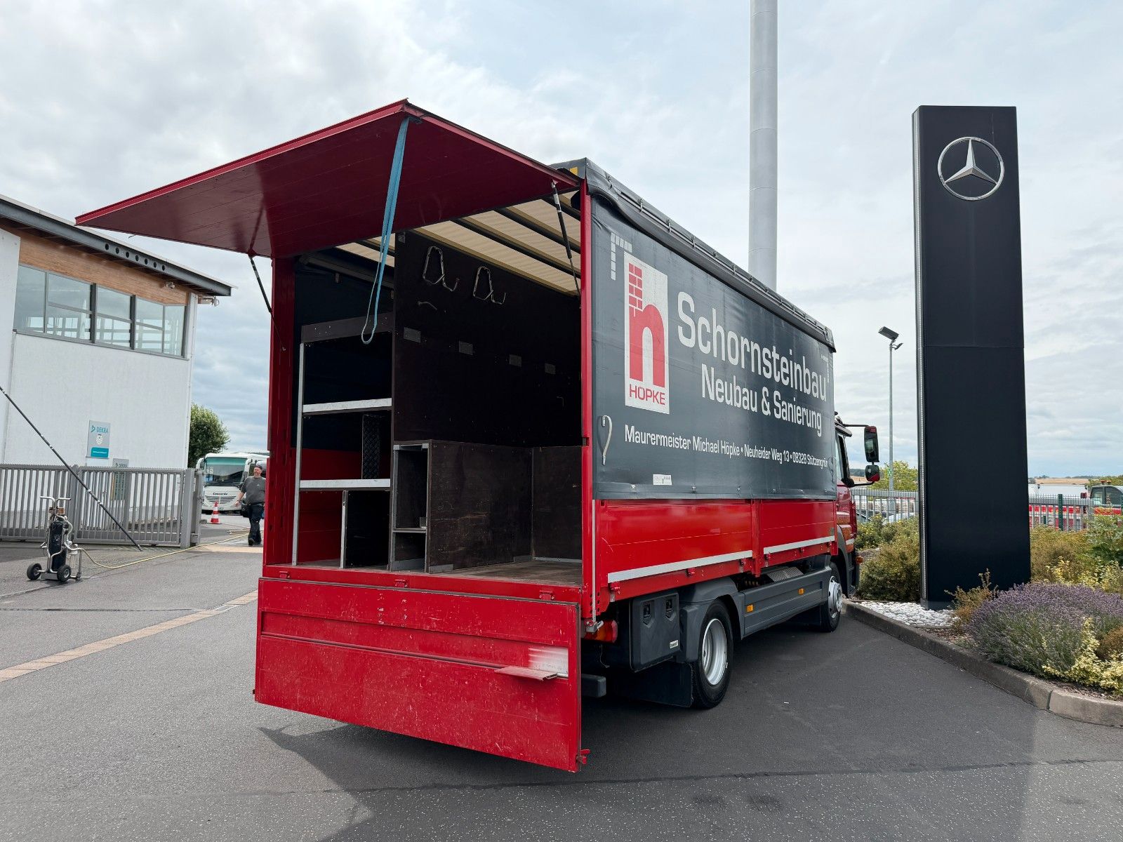 Fahrzeugabbildung Mercedes-Benz Atego 923 L 3 Sitze Standh. Ausbau