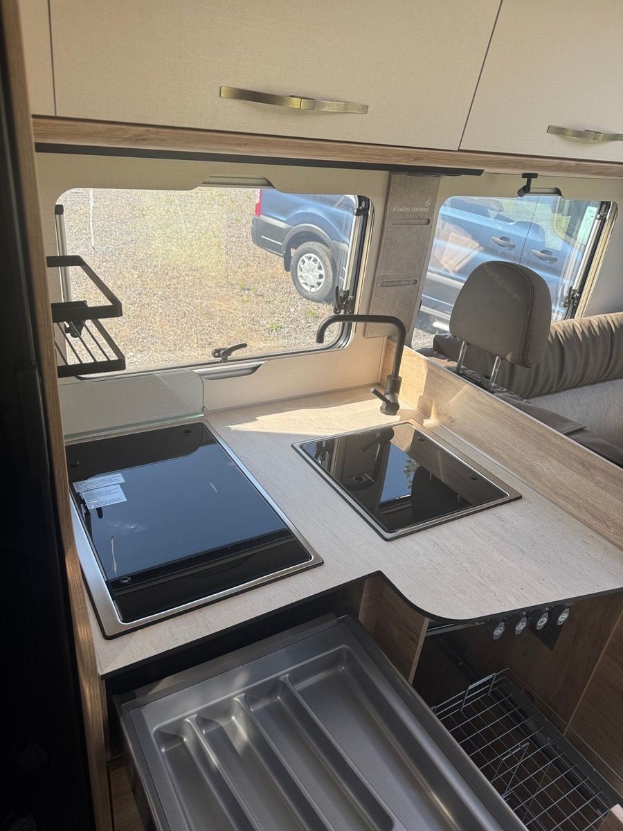 Fahrzeugabbildung Eura Mobil Profila T PT 695 EB 180 PS Automatikgetriebe