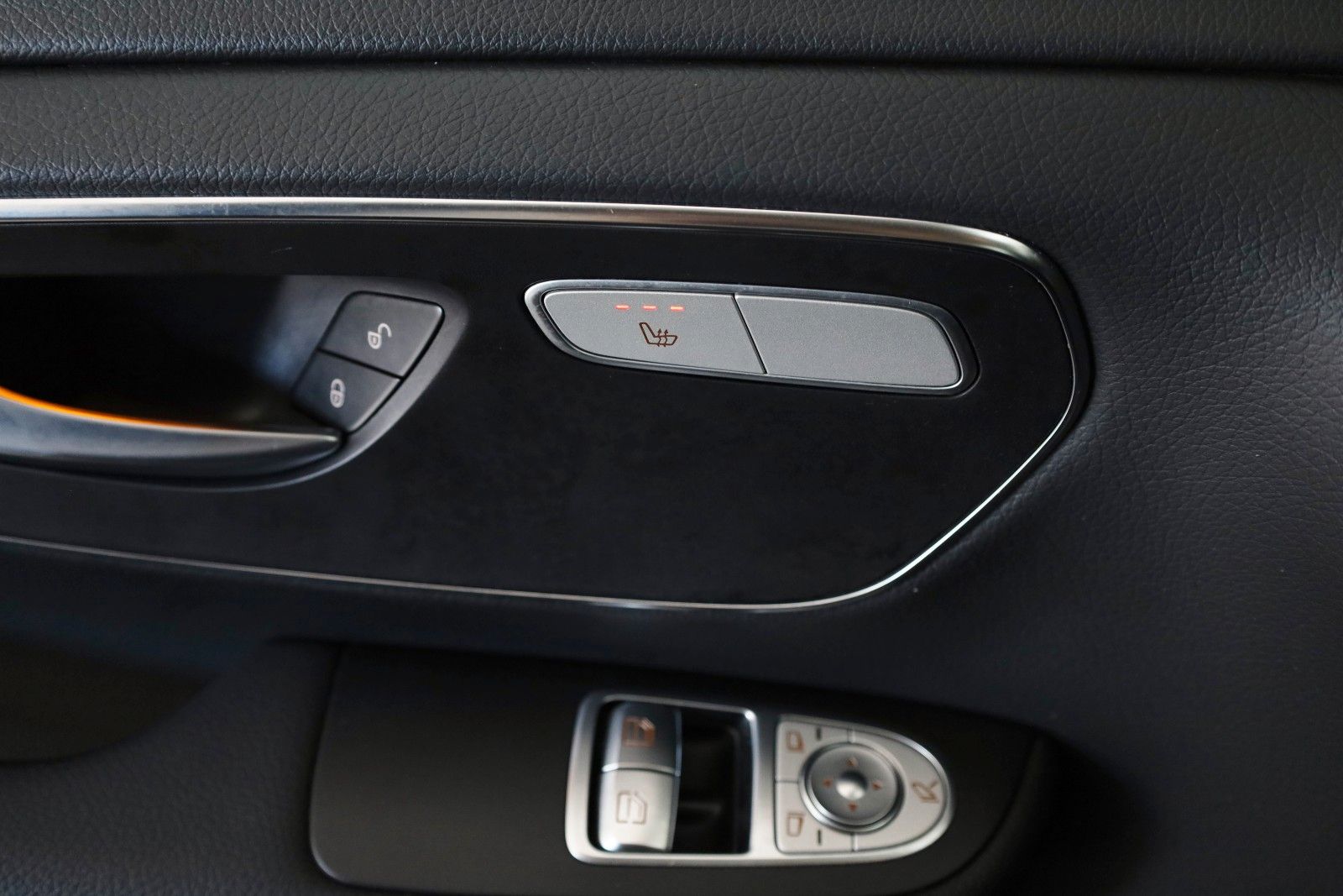 Fahrzeugabbildung Mercedes-Benz V 220 d RISE kompakt,Navi,SH,Carplay,Kamera,AHK
