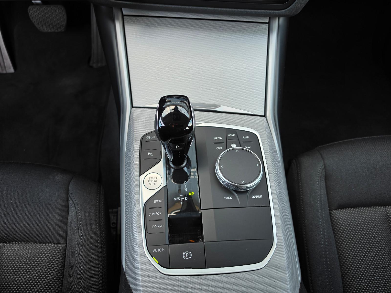 BMW 318d Advantage TÜV Neu/LED/Virtuell Cockpit/Navi