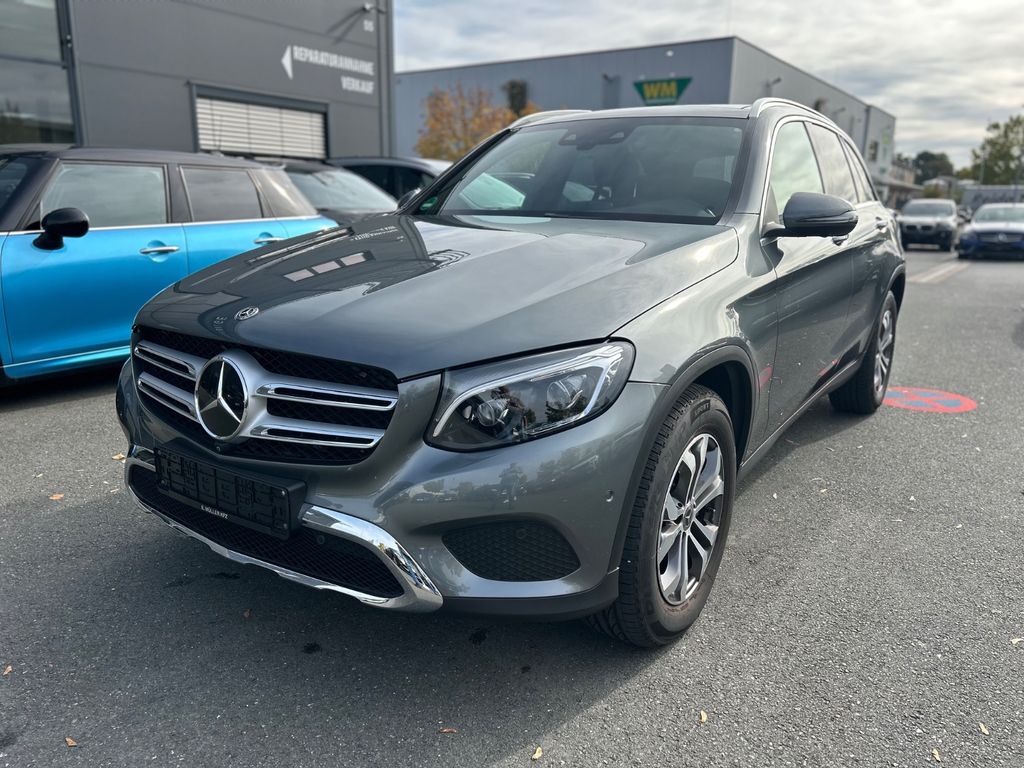 Image of Mercedes-Benz GLC 250
