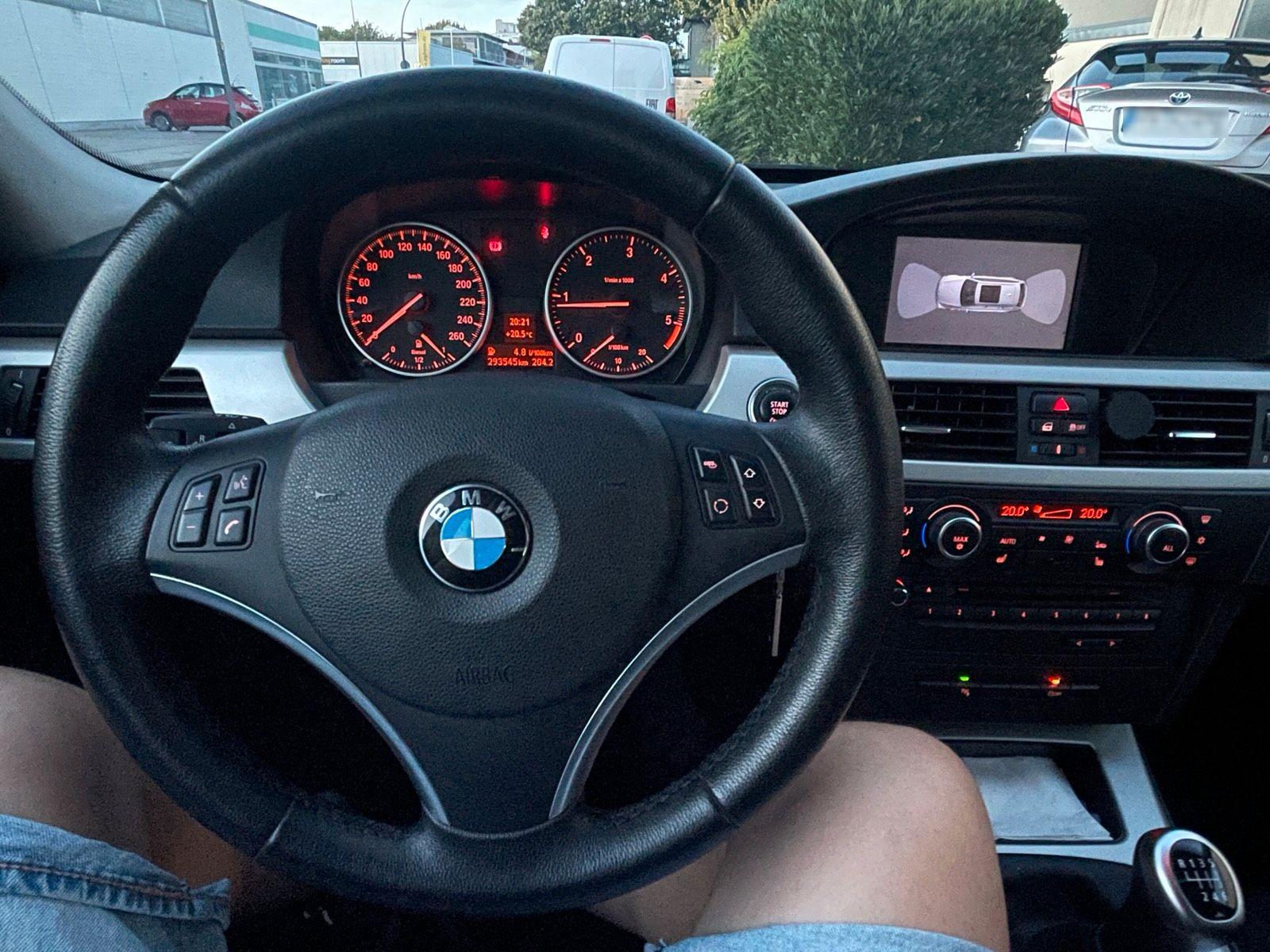 BMW 318 2012 — photo 8