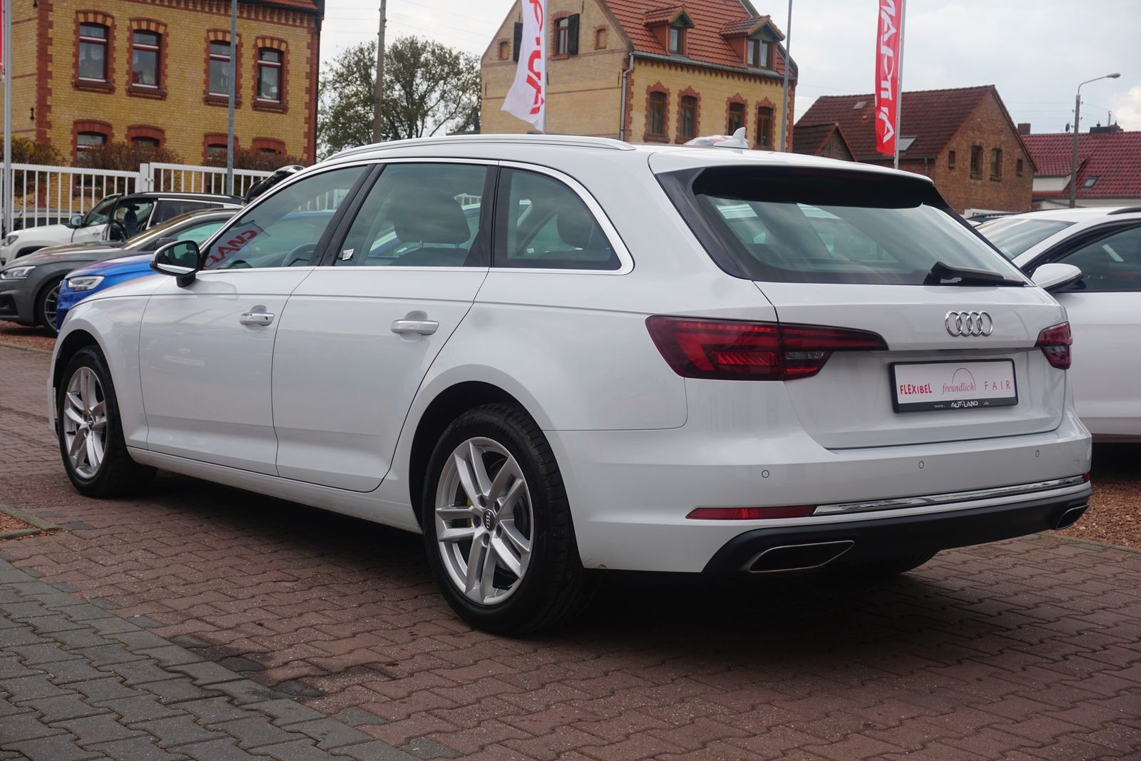 Audi A4 Avant 40 2.0 TFSI S-Tronic LED Navi Tempomat imagem 3