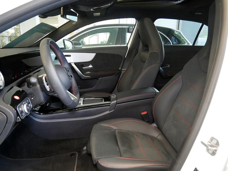 Mercedes-Benz A 250 e , AMG 360 DISTR KAMERA PANO SPUR STANDH