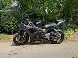 Yamaha YZF-R6 - YAMAHA 2005 YZF R6