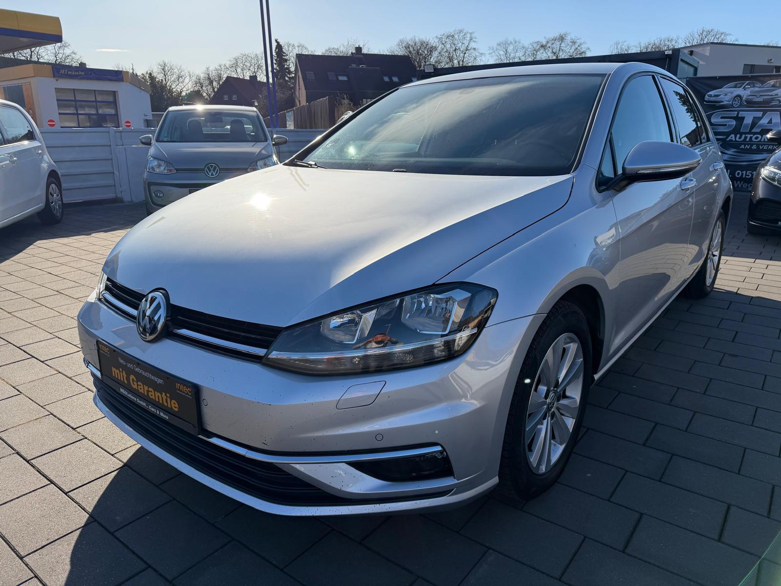 Volkswagen Golf VII Lim. Comfortline BMT*SHZ*AHK*DSGTEMPOMA