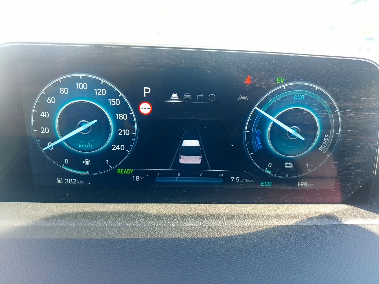 Hyundai Staria – Bild 6