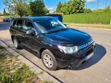 Mitsubishi Outlander 2.0 MIVEC Invite ClearTec 2WD Invite - Mitsubishi Outlander Invite mit Benzin-Antrieb