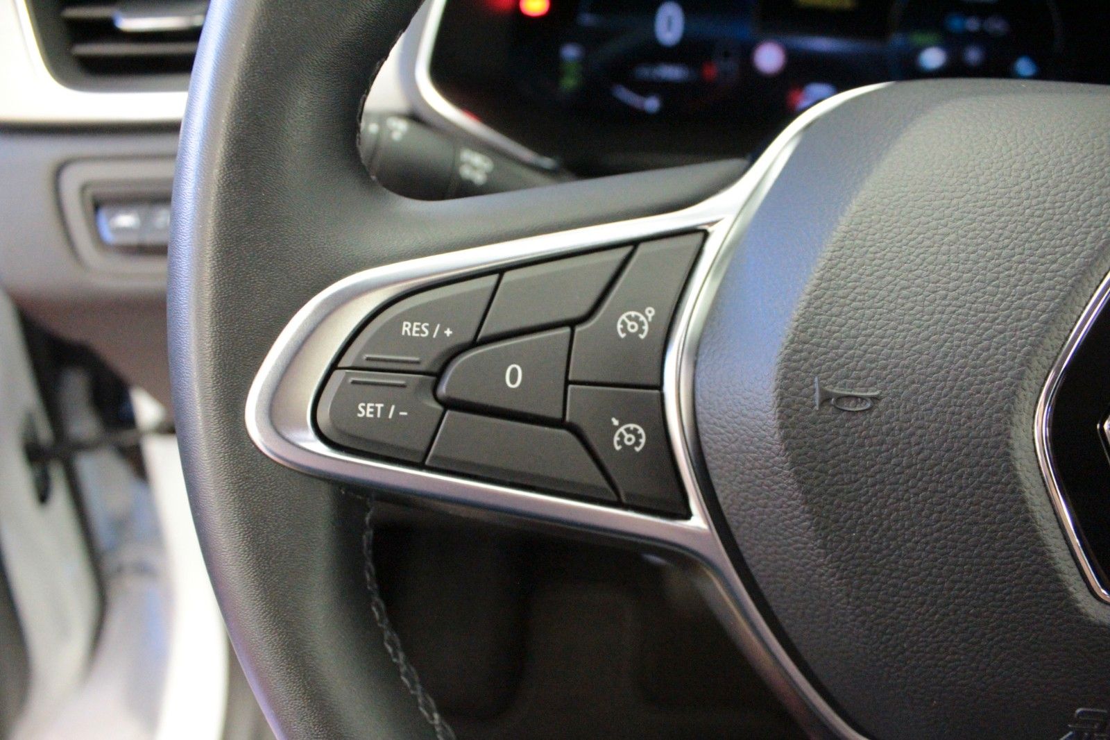 Fahrzeugabbildung Renault Captur E-Tech Plug-in 160  Plug in Hybrid