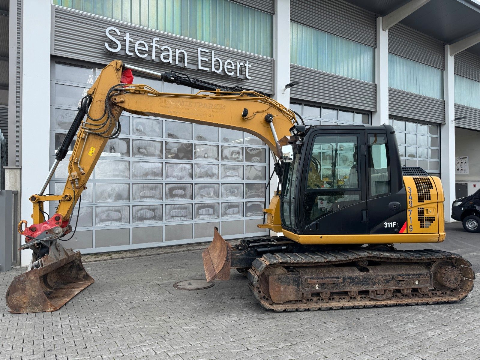 Fahrzeugabbildung CAT 311 FLRR / 2017 / 2.788h / TL  / hydr. GR