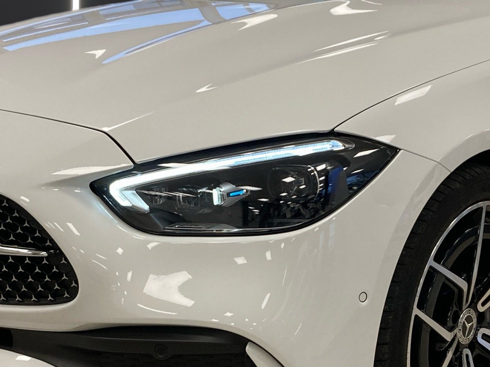 Fahrzeugabbildung Mercedes-Benz C 300 T AMG*Distronic*AHK*360*Burmester*Panorama