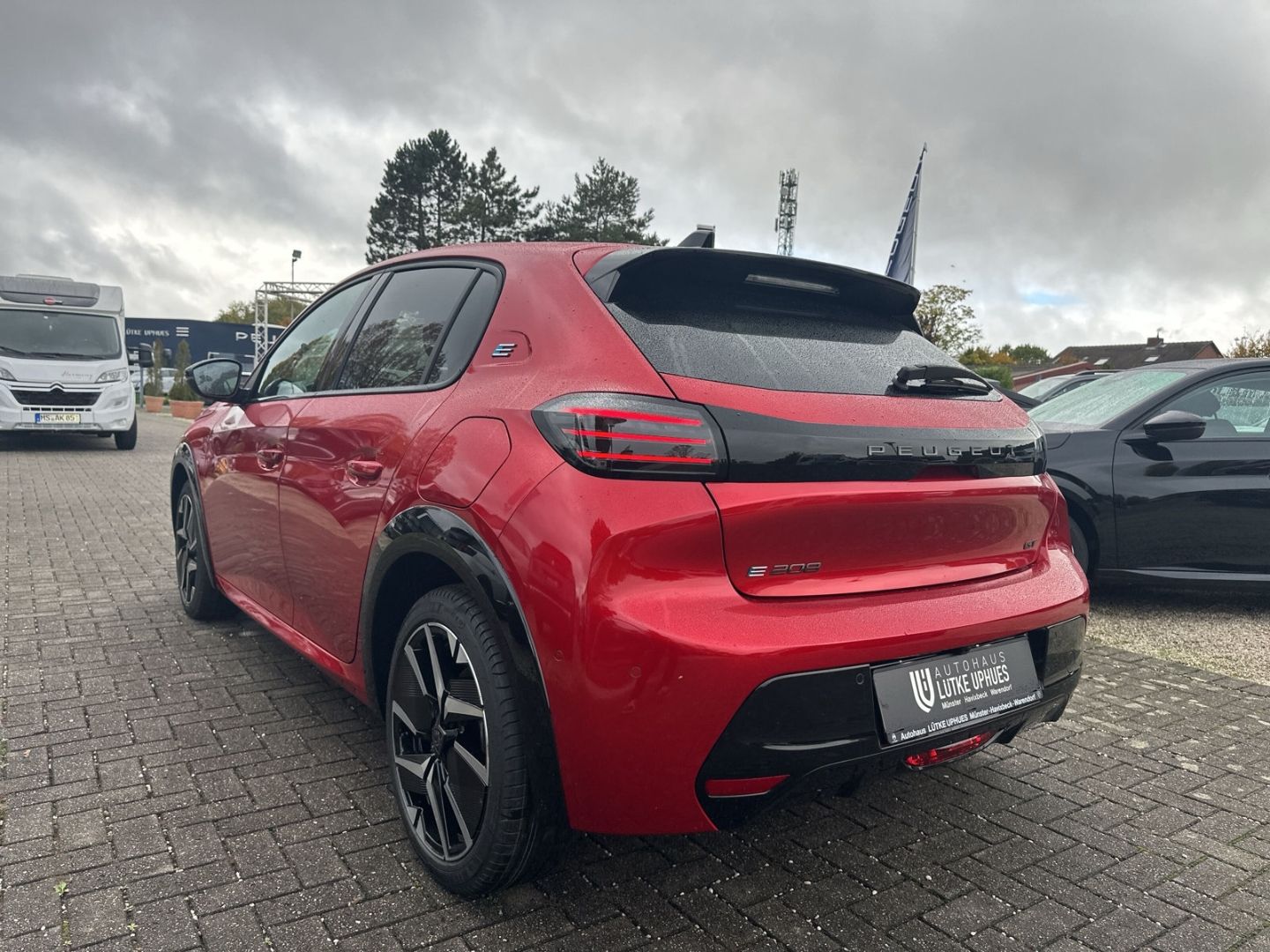 Fahrzeugabbildung Peugeot 208 GT Elektro 156 Panorama Navi 360 Kamera ACC