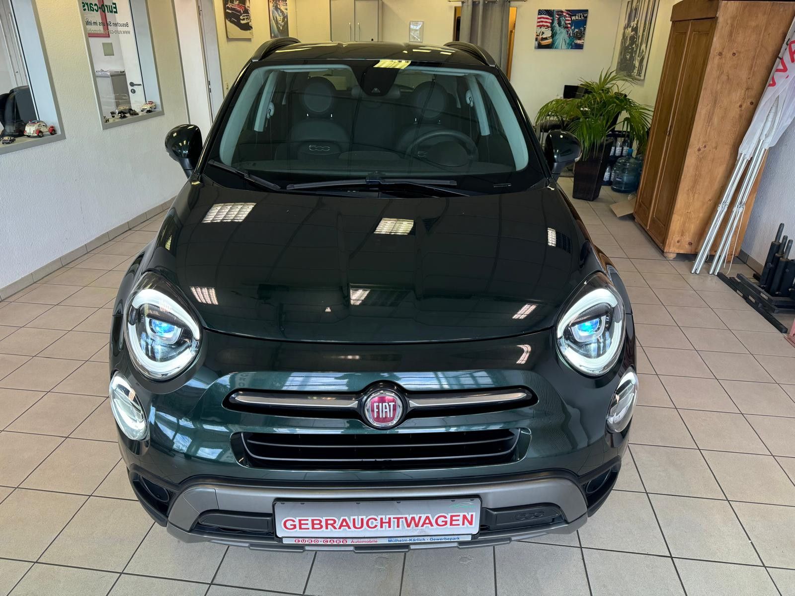 Fahrzeugabbildung Fiat 500X Cross / KLIMA / 8-FACH / 1. HAND/AHK/LED