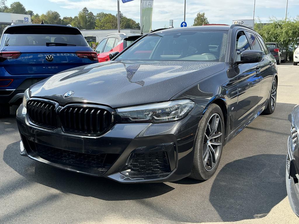 BMW 530 d MSport Business Leder Ambiente Luftfeder 2022