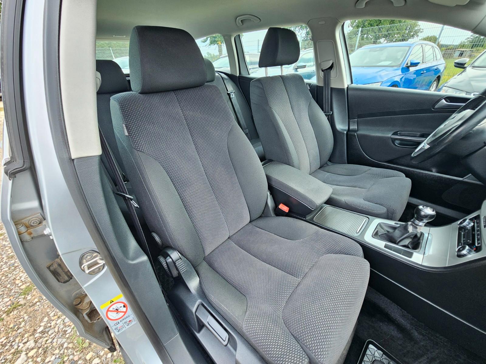 Volkswagen Passat 2010 — photo 15