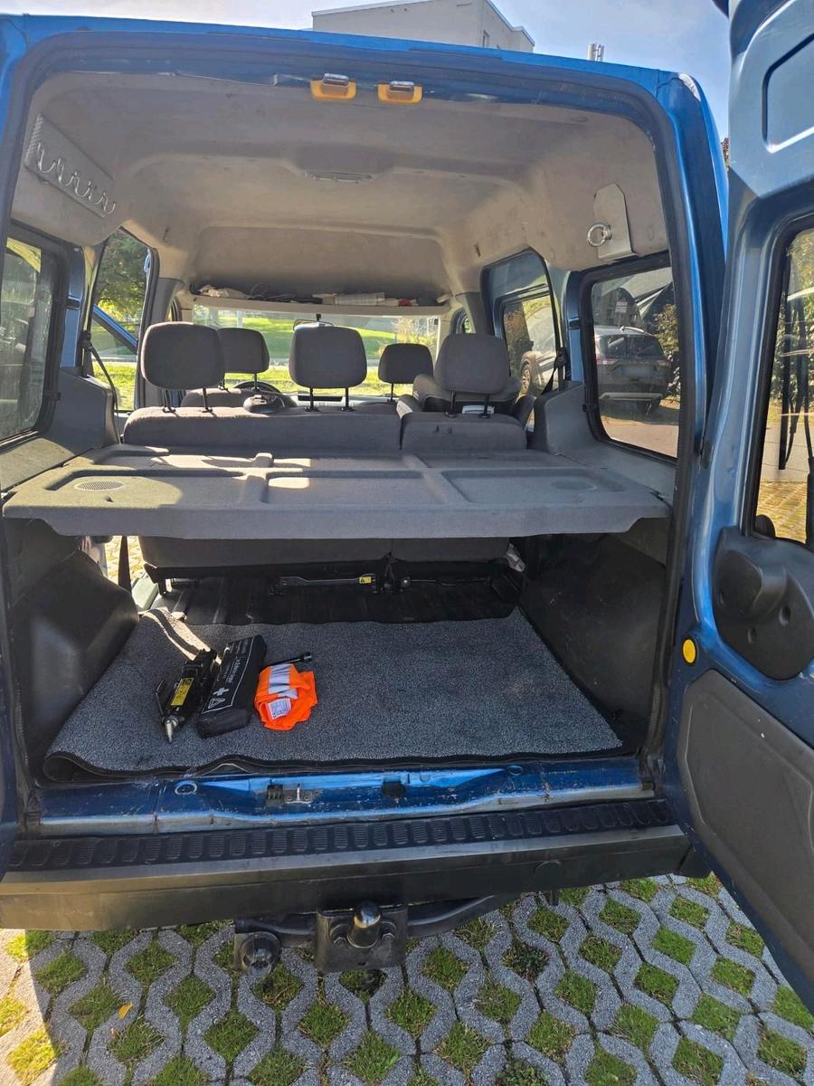 Ford Tourneo 2004 — photo 6