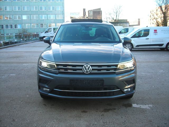 Volkswagen Tiguan Highline 4Motion Autom.1.Hd.Panoramadach