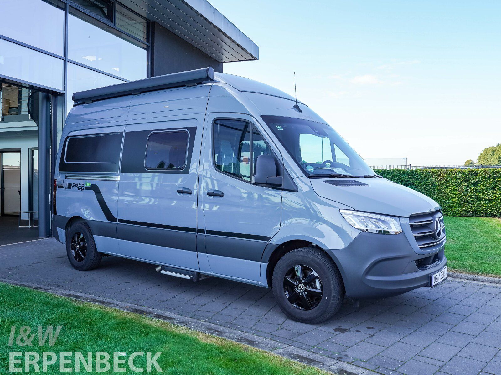 Fahrzeugabbildung HYMER / ERIBA / HYMERCAR Sprinter Hochdach Free S 600 AHK LED PAS Distr.