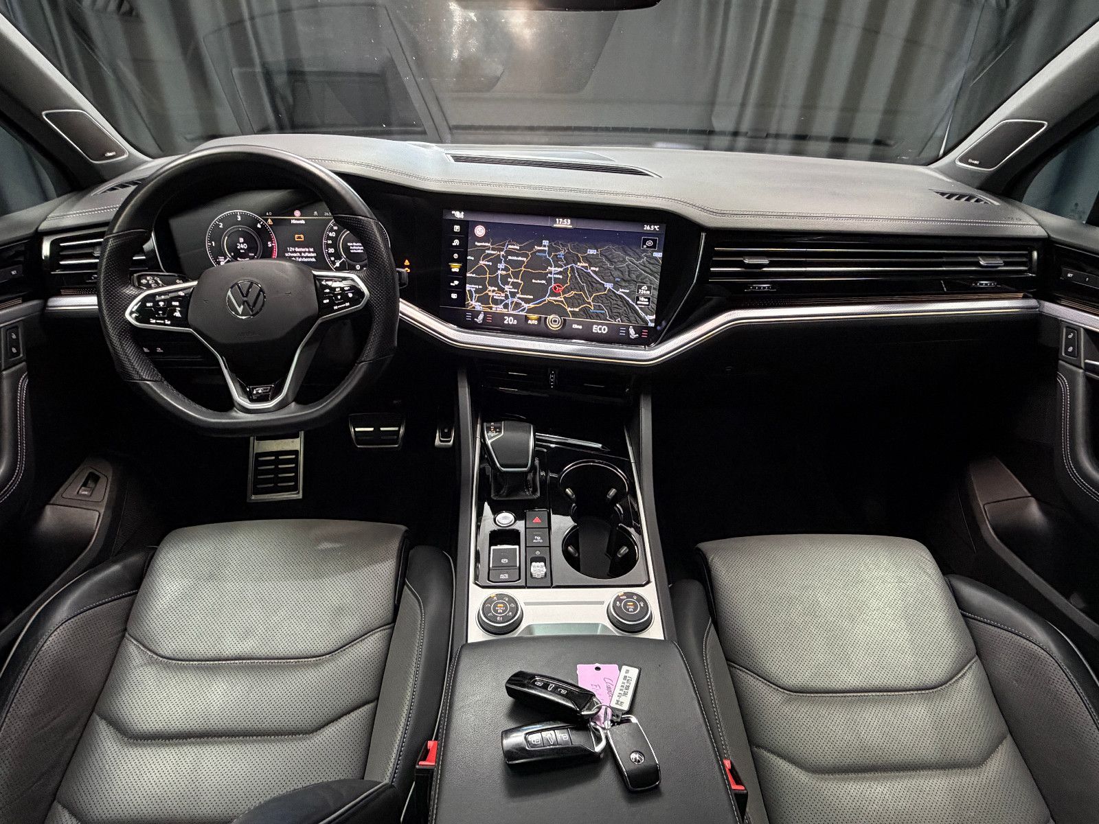 Fahrzeugabbildung Volkswagen Touareg R-Line 4Motion|PANO|NIGHT|LAST EDITION|