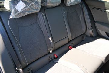 Skoda Superb Combi 2.0 TDI DSG 4x4 Sportline PANO STHZ