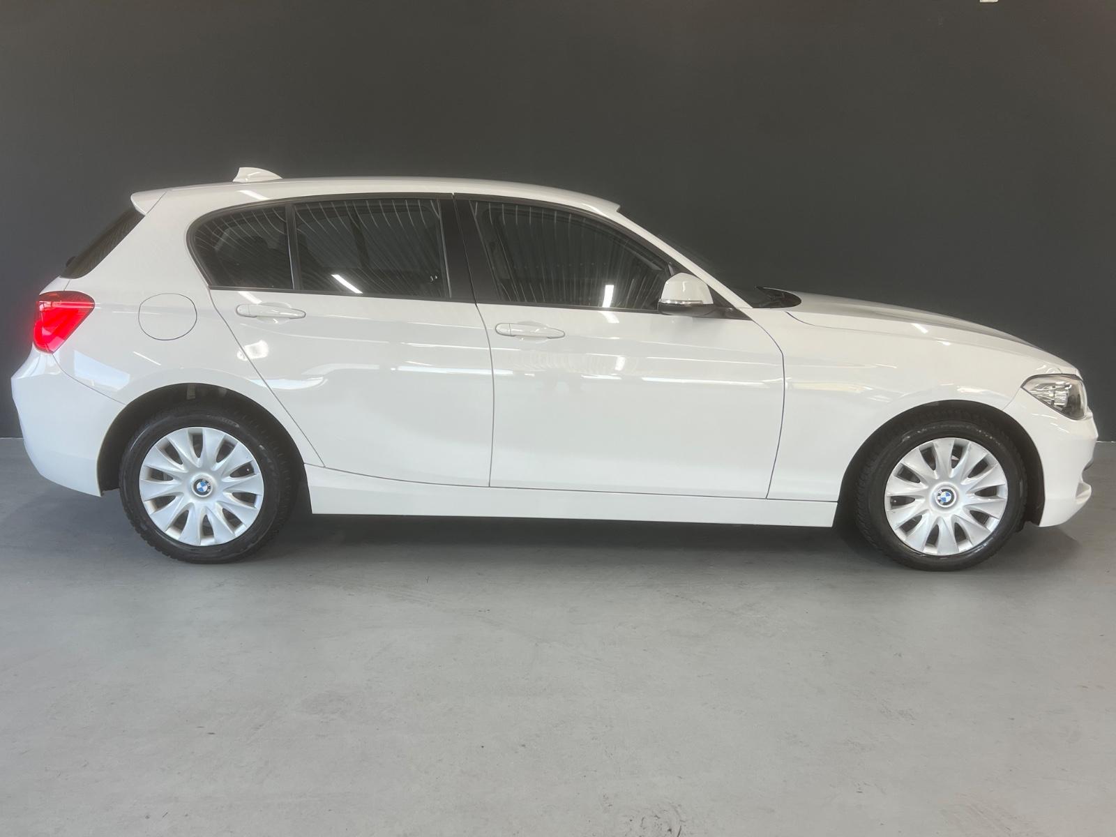 BMW 118i Automatik SHZ PDC LED *1.Hand - Unfallfrei*