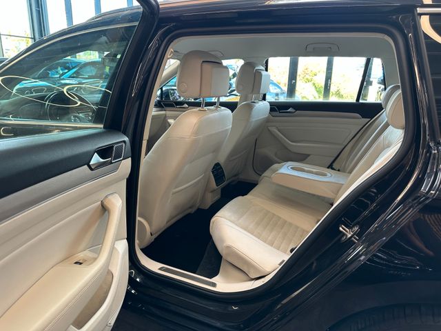 MYAUTOCENTER – Gebraucht- und Jahreswagen mit Werkstattservice in Pfaffenhofen Volkswagen Passat Highline *4Motion*Massage*AHK*LED*Keyless