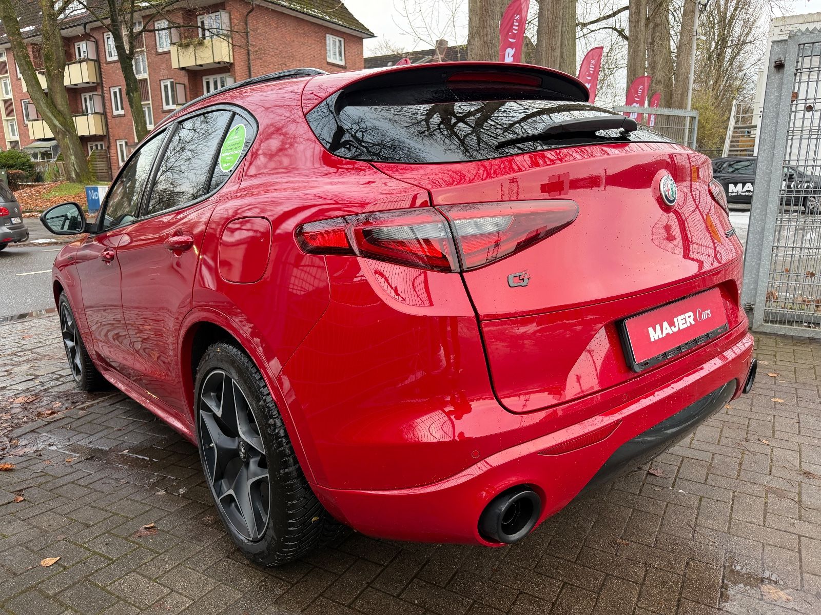 Fahrzeugabbildung Alfa Romeo Stelvio Veloce Q4*LED*LEDER*MEMO*SOUNDTHEATRE