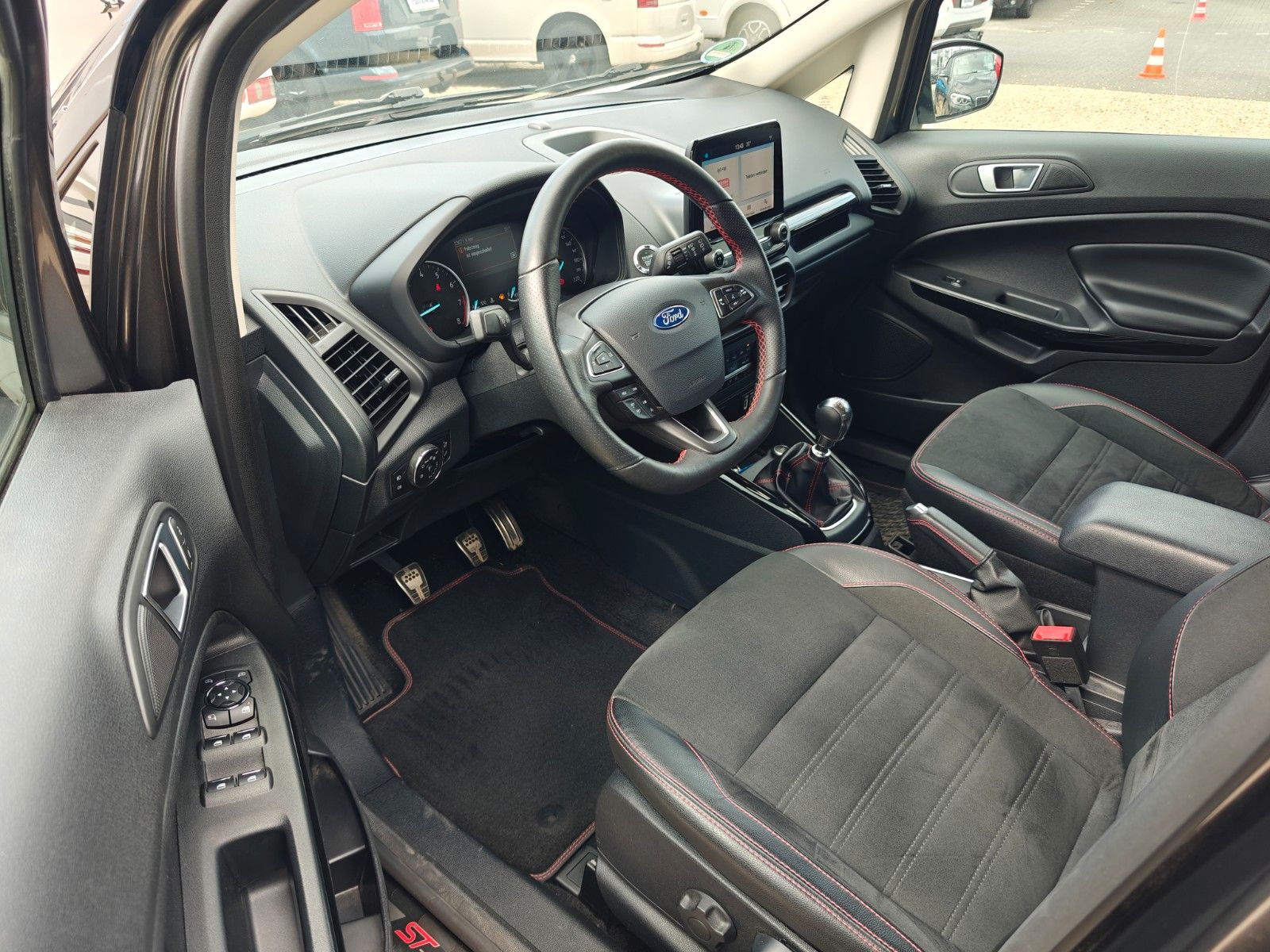 Fahrzeugabbildung Ford EcoSport ST-Line - PDC, SHZ, Lenkradhz -