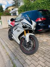 Yamaha R1 RN19 - Offers matching your search criteria