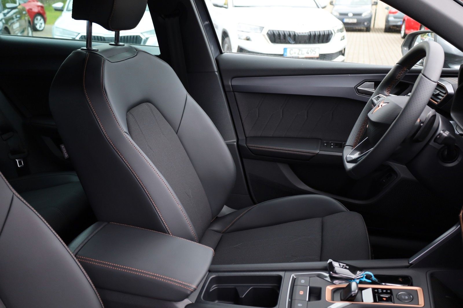 Fahrzeugabbildung CUPRA Leon Sportstourer 1.5 eTSI 110 kW DSG *AHZV