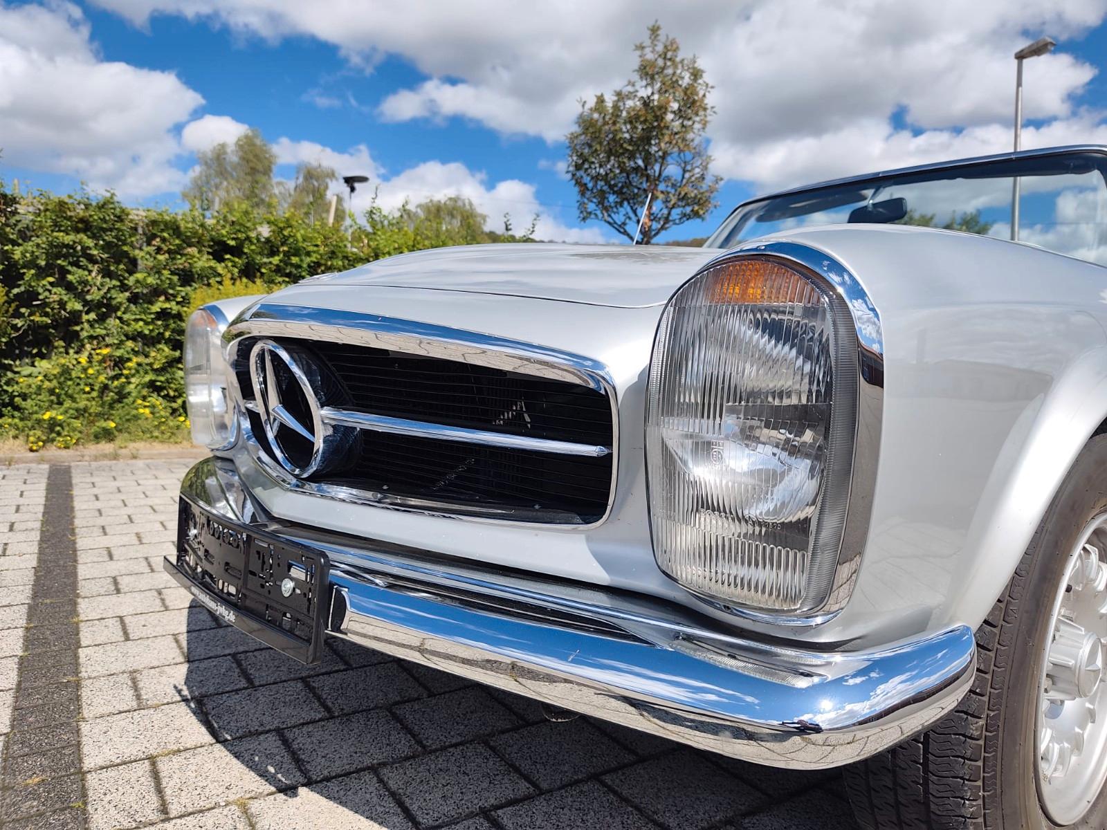 Mercedes-Benz SL 280 Pagode 4-Sitzer !