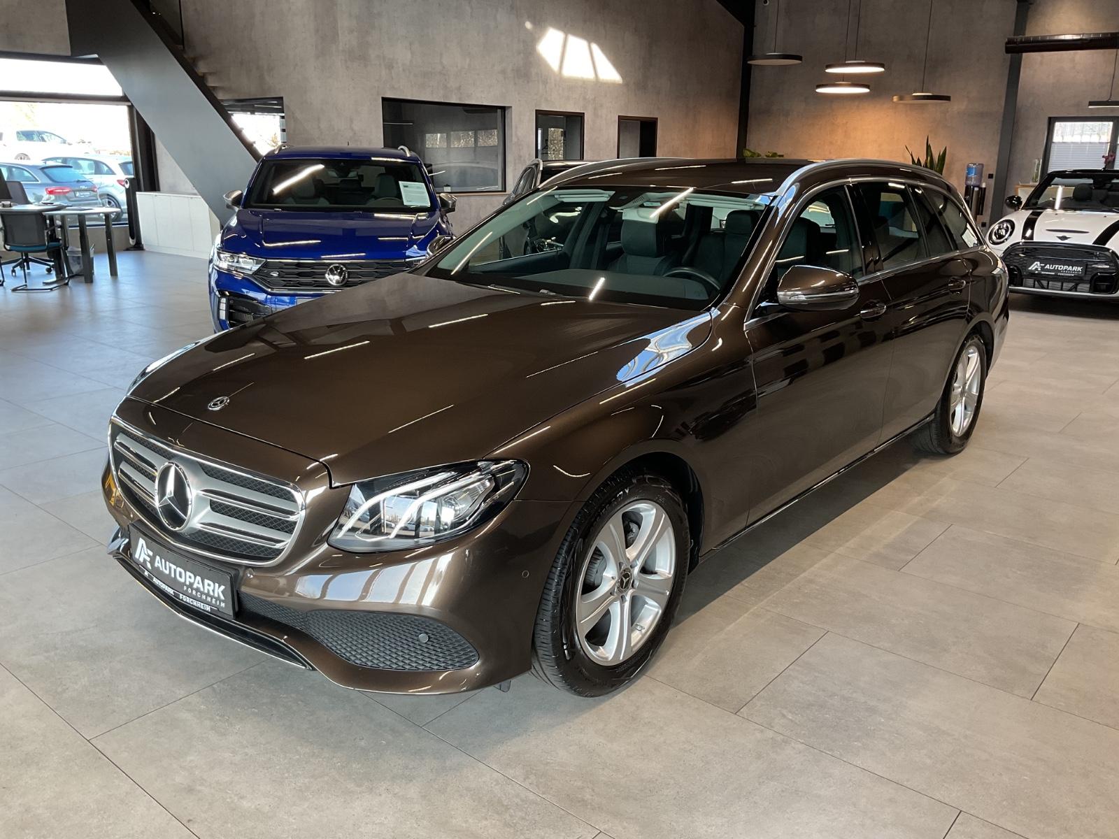Mercedes-Benz E 200d T Avantgarde LED Navi Kamera Teilleder