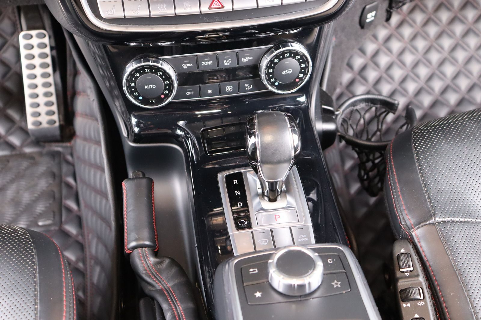Fahrzeugabbildung Mercedes-Benz G 350 BlueTEC DESIGNO DIS * H&K 4x Sitzhzg. Navi