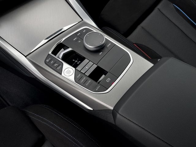 Foto Nummer 10: BMW 240i xDrive