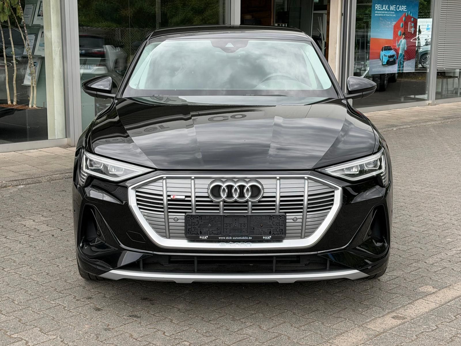 Fahrzeugabbildung Audi e-tron 55 QUATT S LINE LUFT+LED+SHZ+KAM+B&O+21"