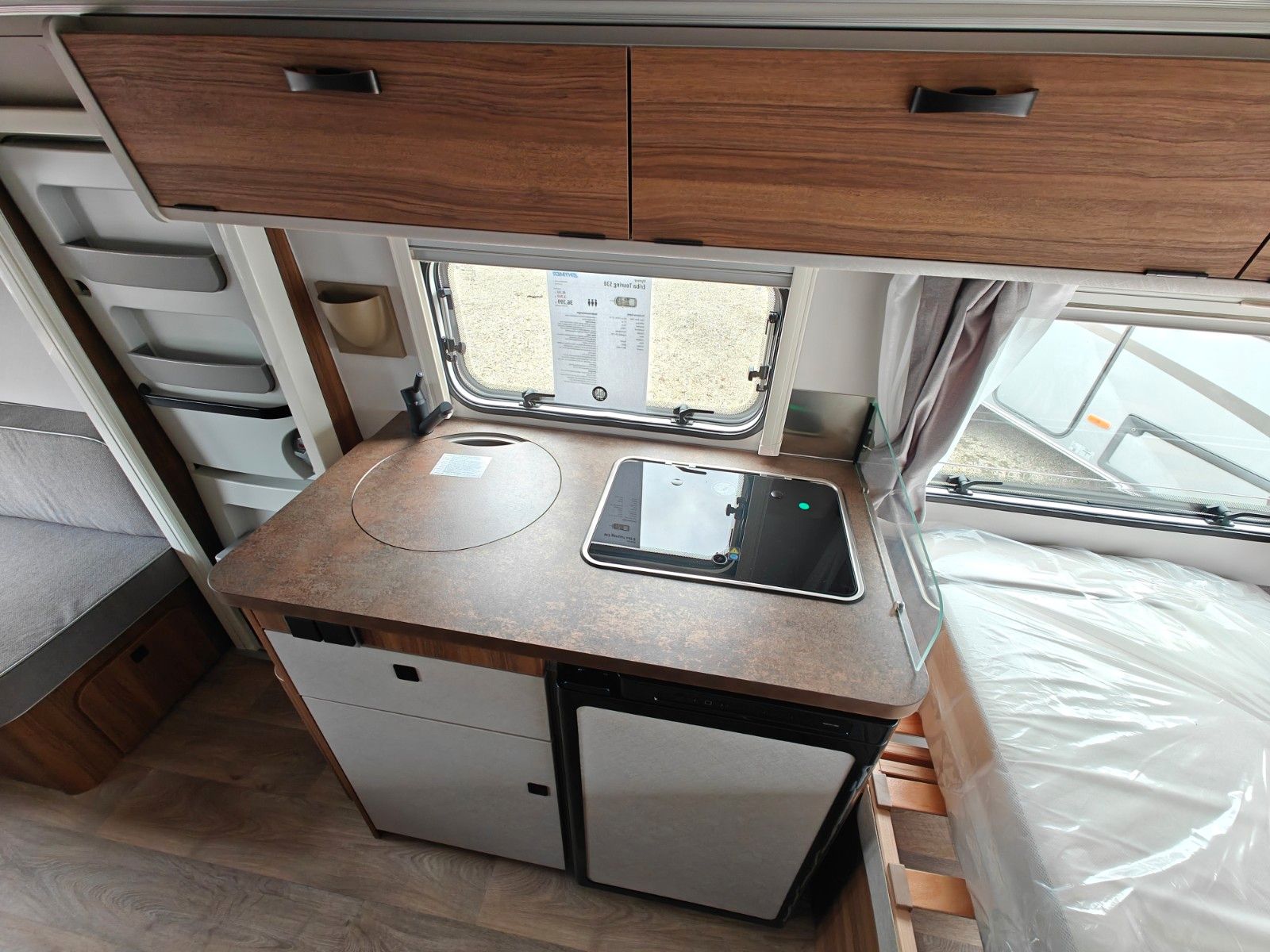 Fahrzeugabbildung HYMER / ERIBA / HYMERCAR Touring 530 Legend - JETZT 6.349€ SPAREN !!!