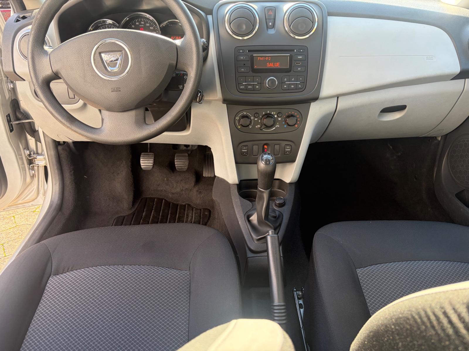 Dacia Logan 2014 — photo 12