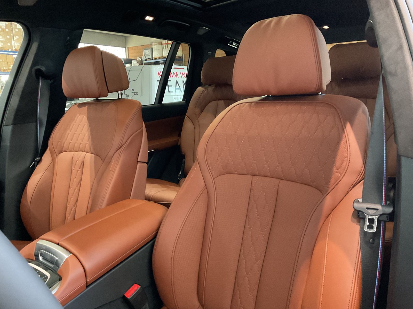 Fahrzeugabbildung BMW X7 M60i Sonderlackierung | Sitzbelüftg | Bower &