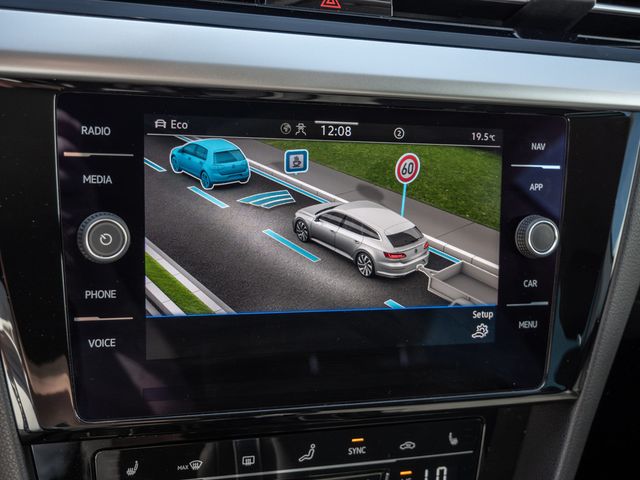 Arteon SB 2.0 TDI Elegance SHZ NAVI AHK ACC LED