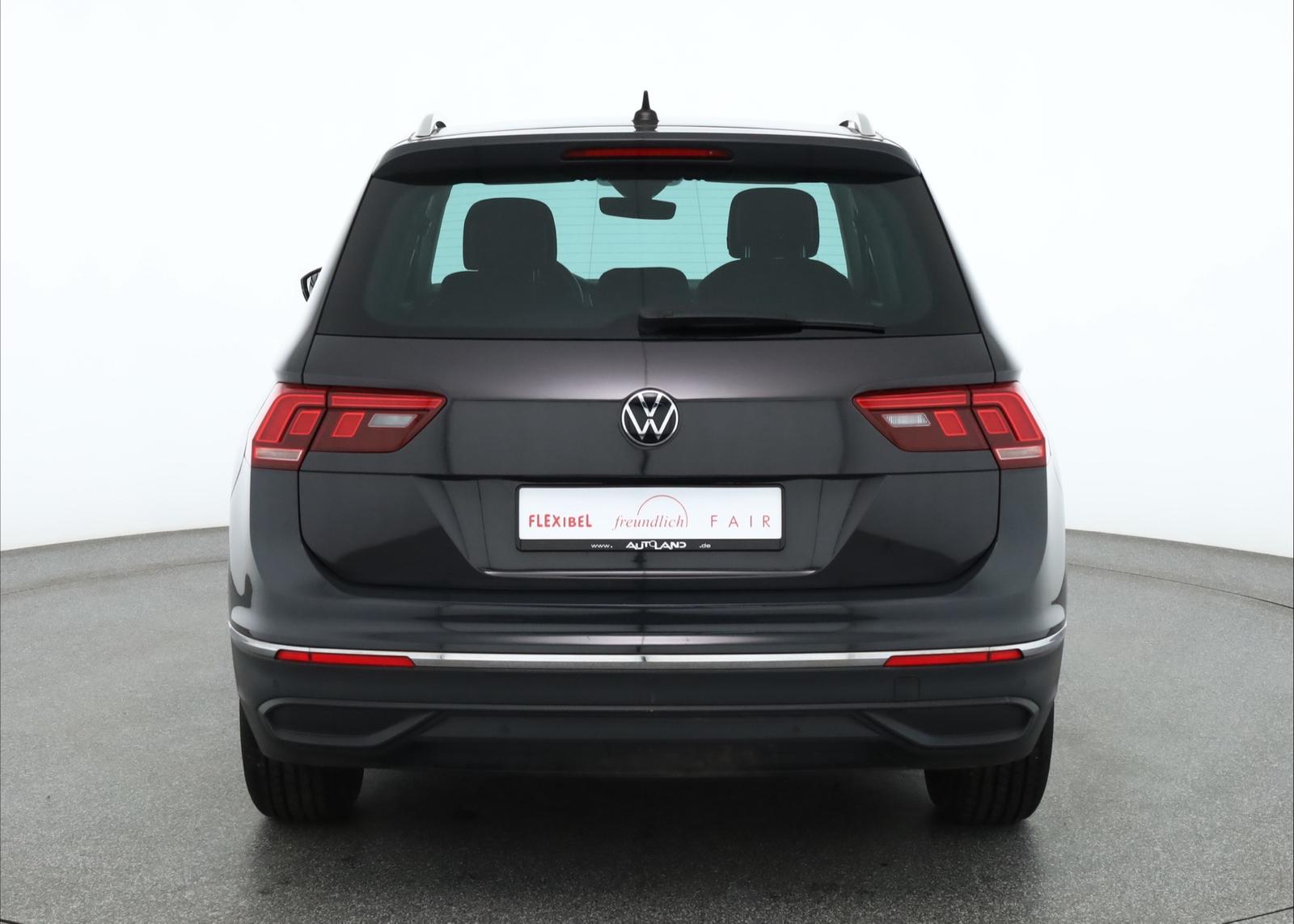 Volkswagen Tiguan 1.5 TSI LED ACC Navi Sitzheizung PDC AHK, миниатюра 4