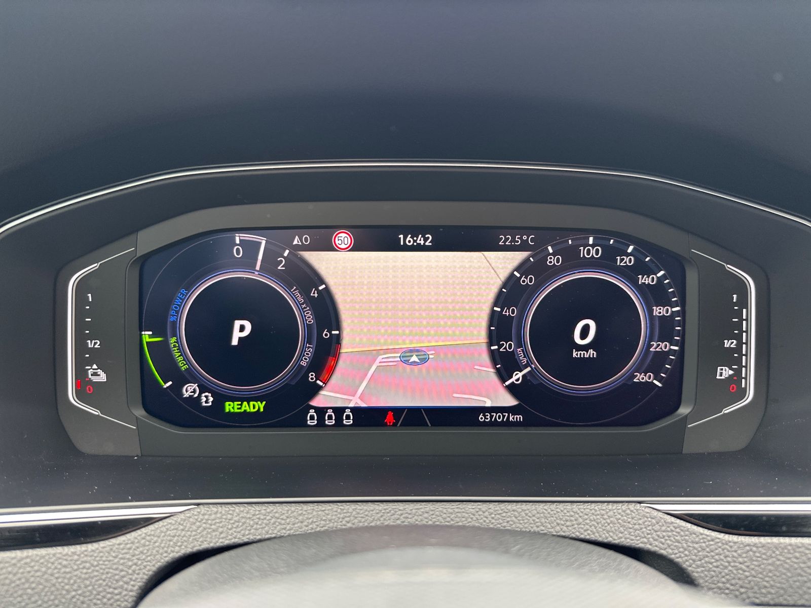Fahrzeugabbildung Volkswagen Passat Variant GTE NAV+IQ-LIGHT+ACC+KAMERA+AHK