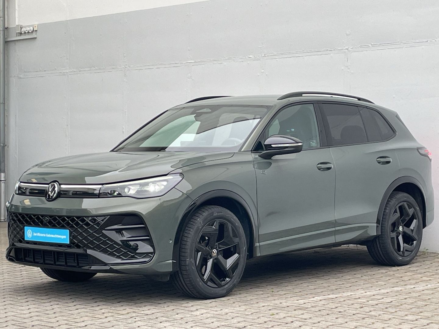 Volkswagen Tiguan 2.0 TDI DSG R-Line Matrix AHK 360°Kamera foto 4