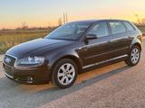 Audi A3 Sportback 2.0 TDI Ambiente/AHK/PDC/LEDER/SHZ - Audi A3 aus 2004: 2.0