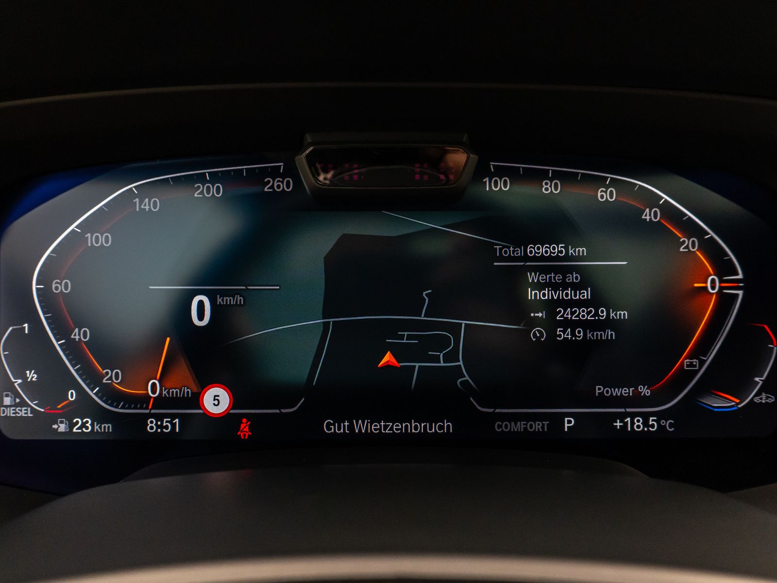Fahrzeugabbildung BMW X5 xD40d M Sport 360°Panorama Laser HUD B&W AHK