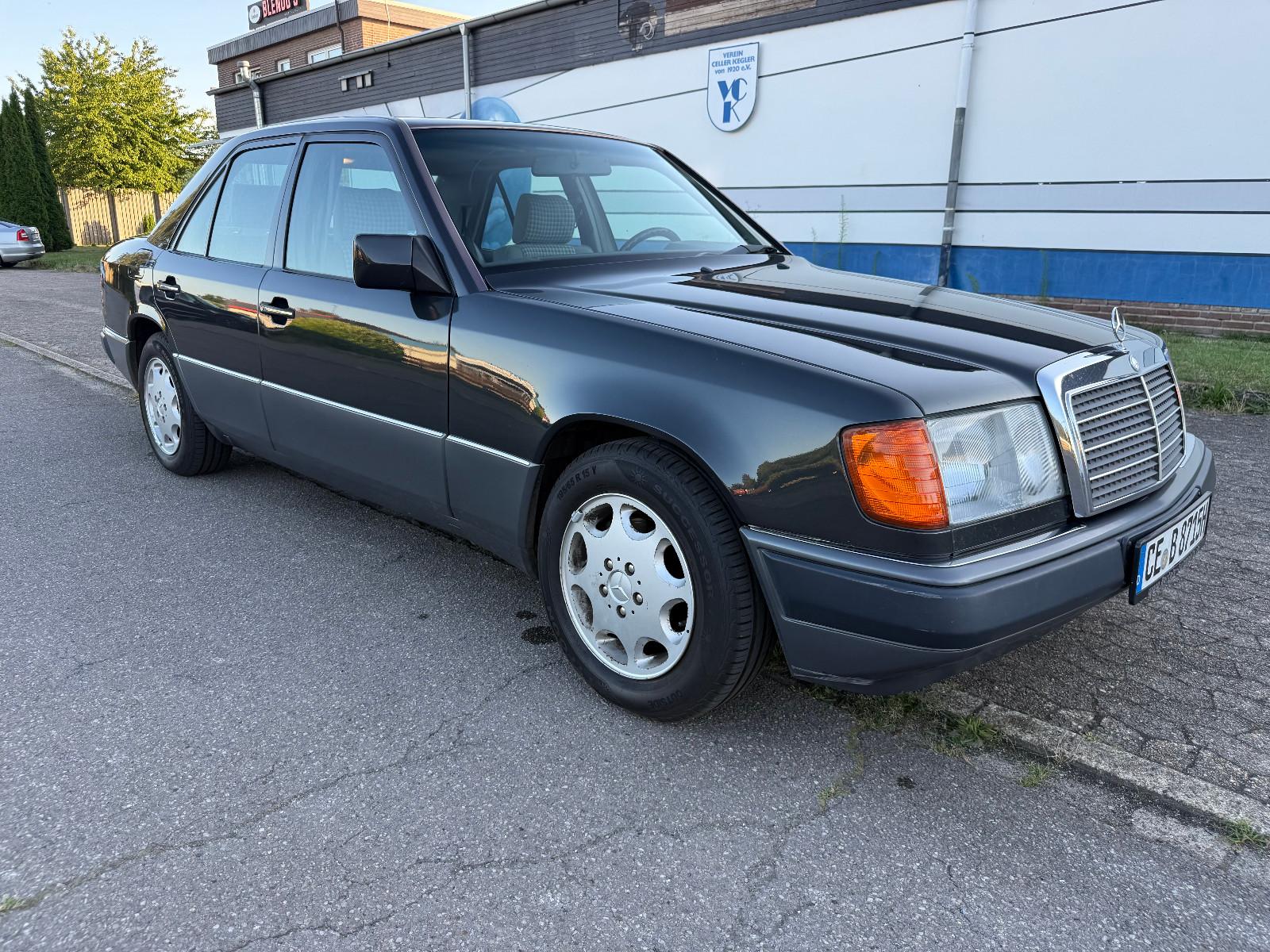 Mercedes-Benz E 220e  Autom.  Schibedach, SitzhzTUV05/2027