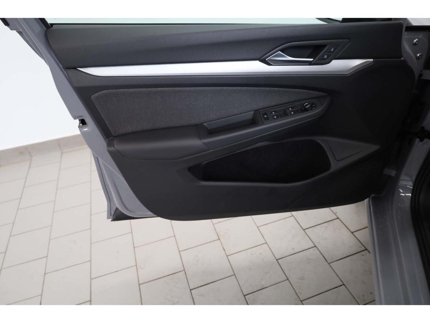Volkswagen Golf 1.5 TSI Life 6-Gg. Matrix/Std.Hz./RFK/ACC, миниатюра 14
