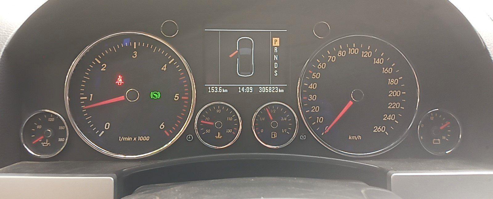 Volkswagen Touareg 2005 — photo 6
