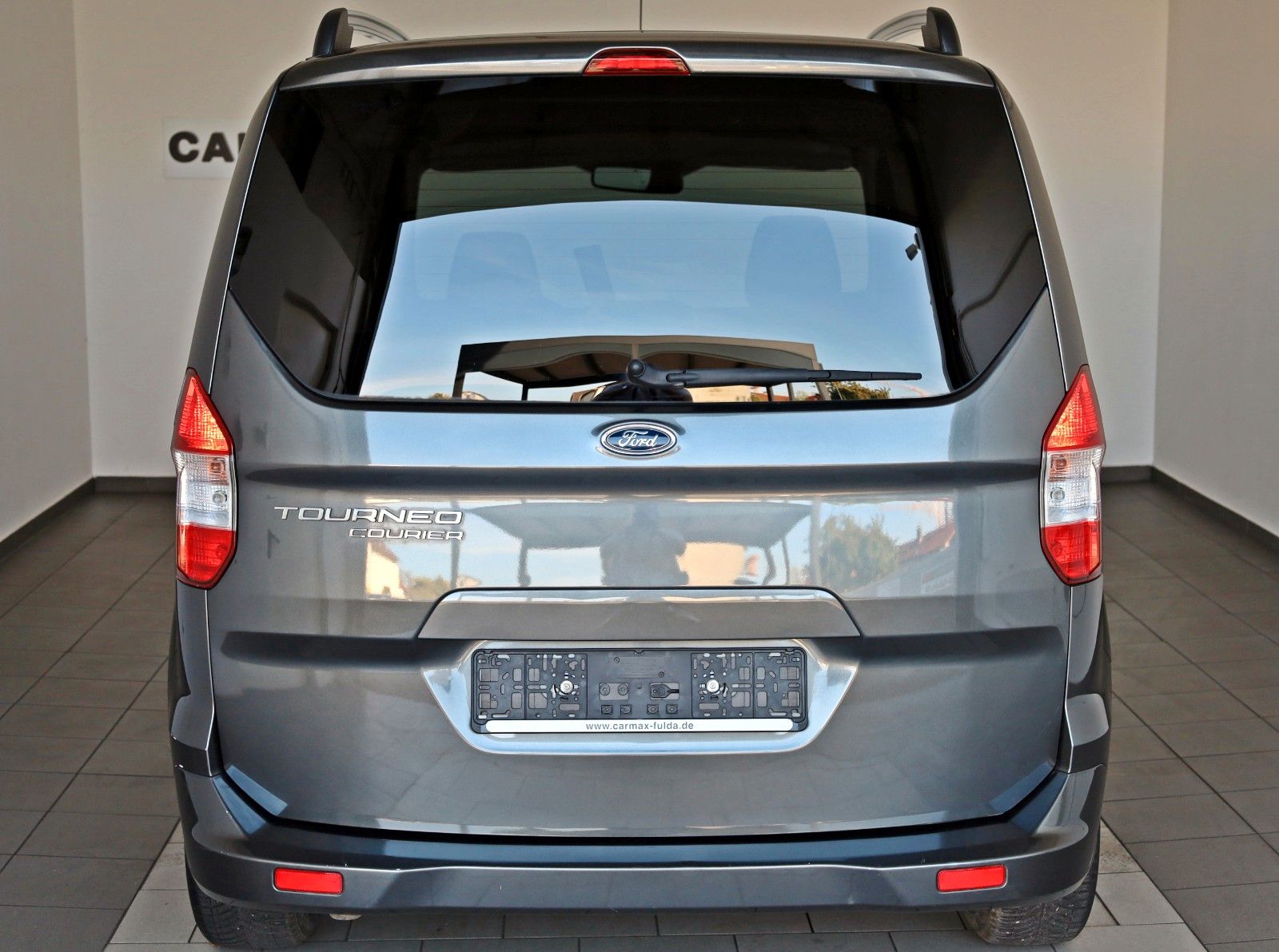 Fahrzeugabbildung Ford Tourneo Courier Titanium SH,GRA,Apple CarPlay