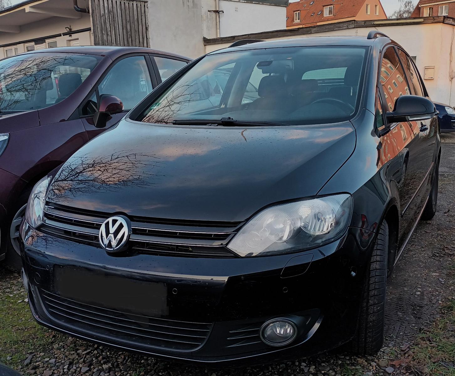 Volkswagen GOLF6.1.2;KLIMA;SitzHzg;TM;BK;PDC;4FH;2FH;MFL;E5